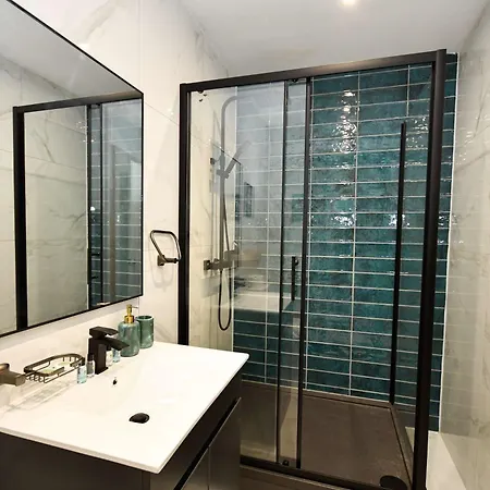 Compact & Stylish 1 Bedroom In Apartament *