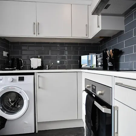 Compact & Stylish 1 Bedroom In برادفورد